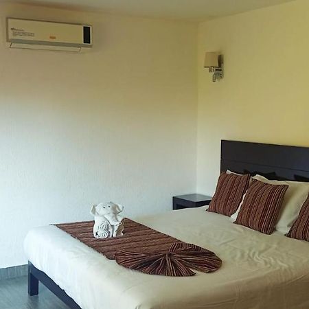 Hotel Punta Galeria 莫雷利亚 外观 照片